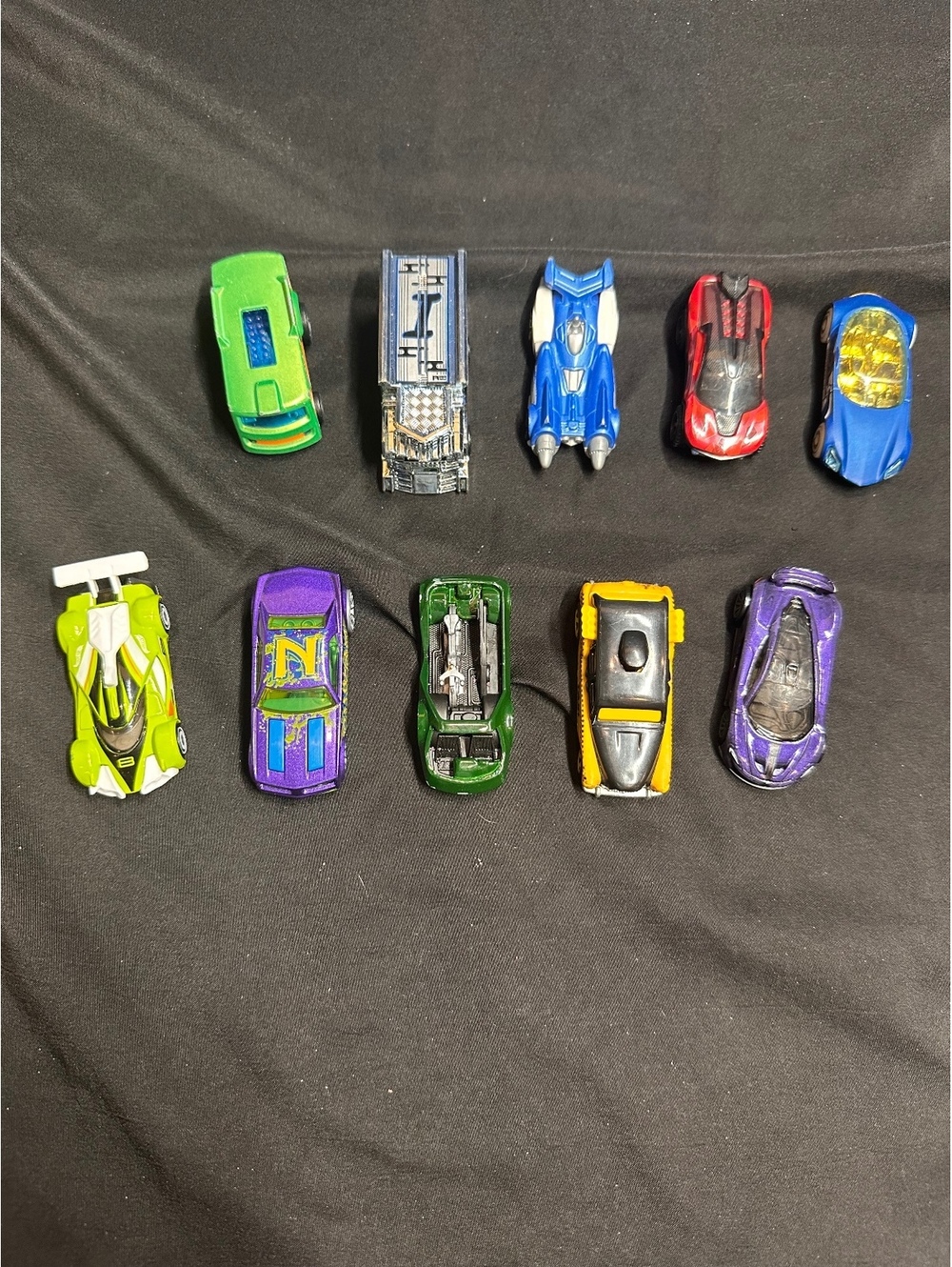 Lot of 10 Hot Wheels Diecast Toy Cars lot 11